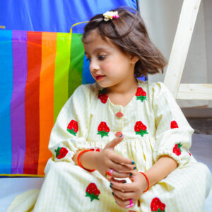 GIRL STRABERRY FROCK